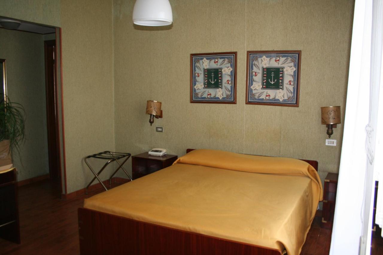 Hotel Rosalia Bordighera Ngoại thất bức ảnh