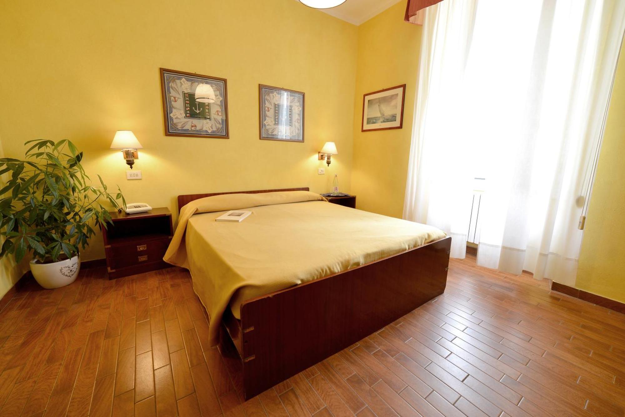 Hotel Rosalia Bordighera Ngoại thất bức ảnh