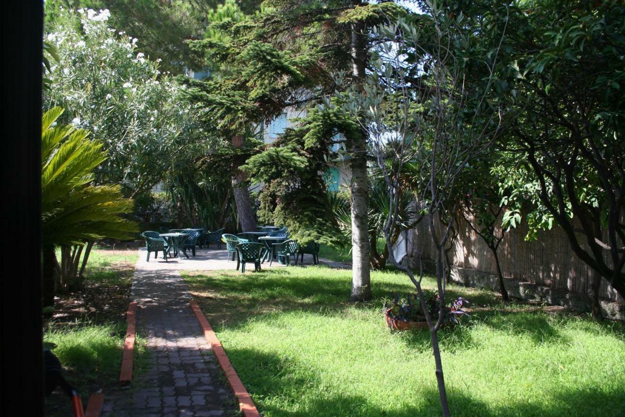 Hotel Rosalia Bordighera Ngoại thất bức ảnh